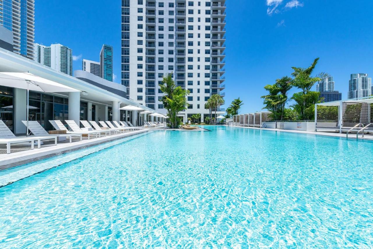 Bluebird Suites Downtown/Brickell Doral Exterior foto